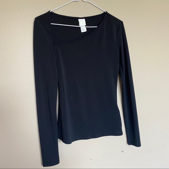 Sold - Asymmetrical Long Sleeve - Picture 2 of 9